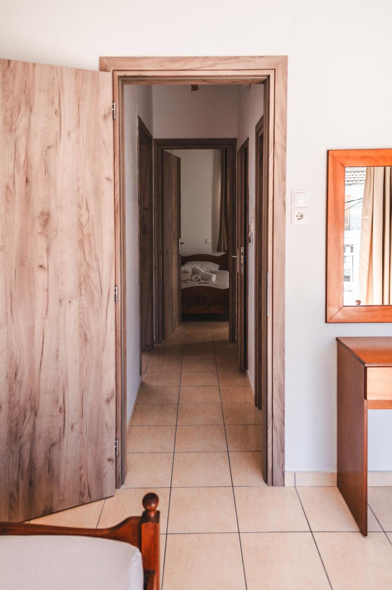 Μpasias Apartments Paralía Kültér fotó