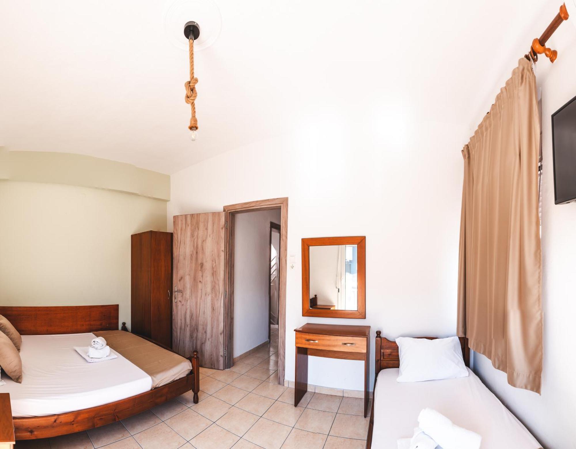 Μpasias Apartments Paralía Kültér fotó